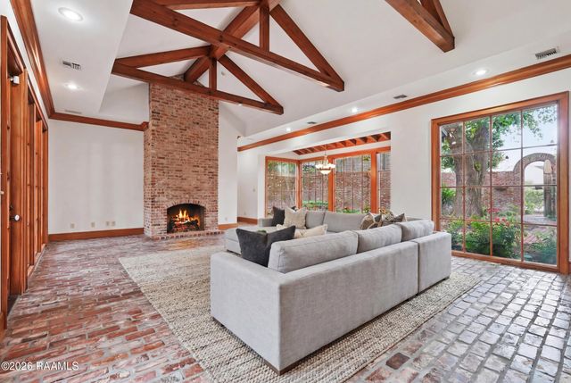 109 Kings Walk, Lafayette, LA 70503