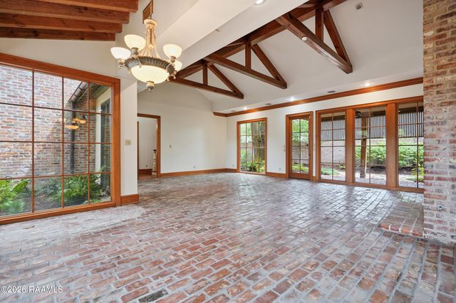 109 Kings Walk, Lafayette, LA 70503