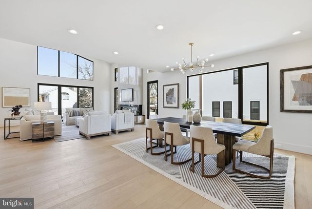 6816 DEAN DR, Mclean, VA 22101