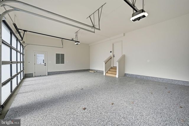 6816 DEAN DR, Mclean, VA 22101