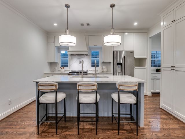 6020 Monticello Avenue, Dallas, TX 75206