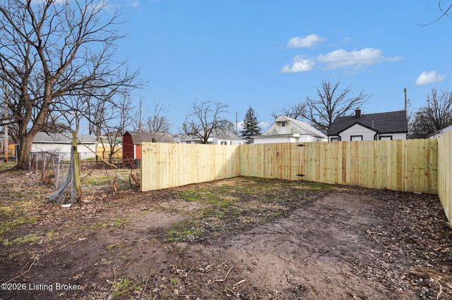 927 Dresden Ave, Louisville, KY 40215