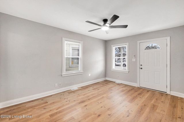 927 Dresden Ave, Louisville, KY 40215