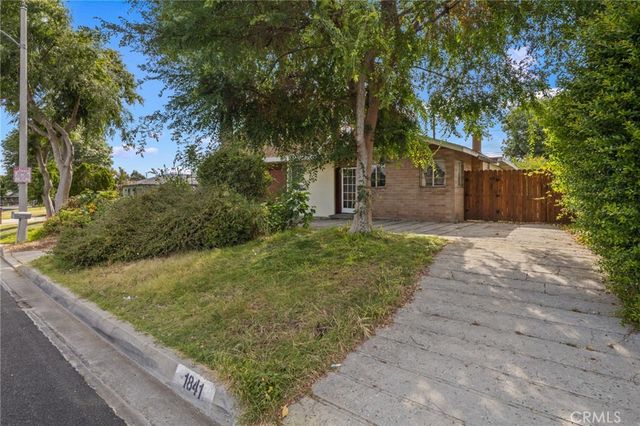 1841 Citrus View Avenue, Duarte, CA 91010