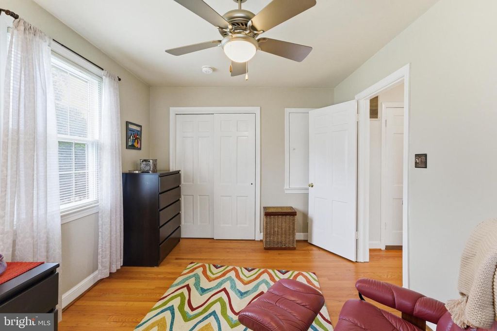 Image 28 of property listing at 12719 TWO FARM DR, Silver Spring, MD 20904