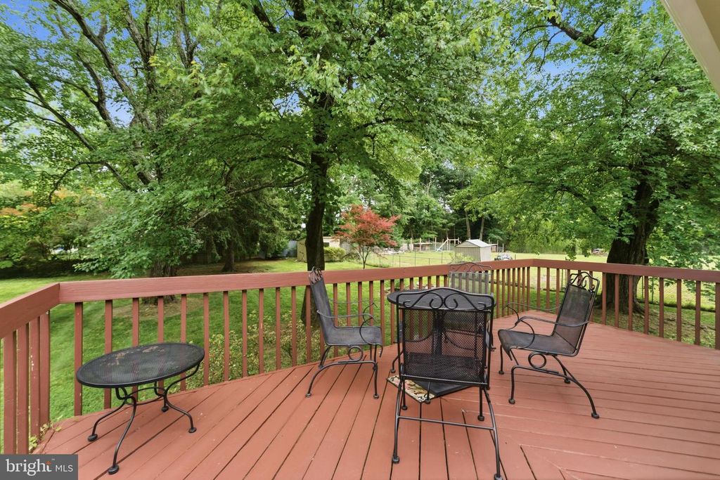 Image 47 of property listing at 12719 TWO FARM DR, Silver Spring, MD 20904