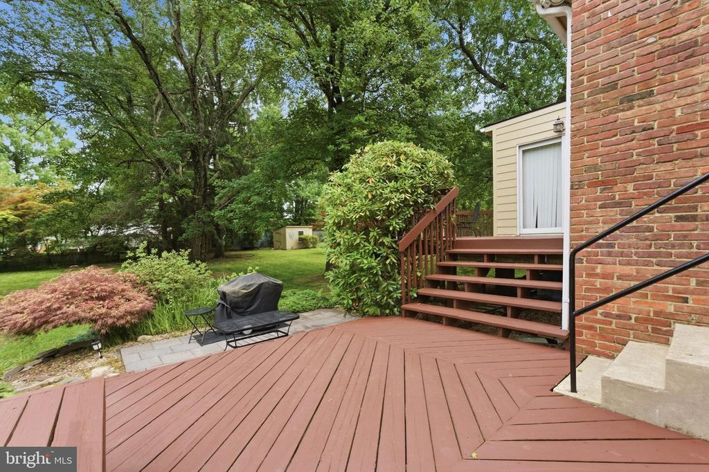 Image 48 of property listing at 12719 TWO FARM DR, Silver Spring, MD 20904