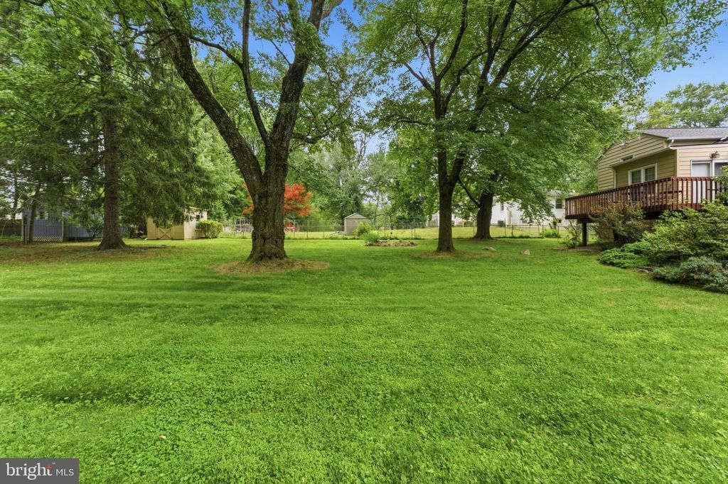 Image 51 of property listing at 12719 TWO FARM DR, Silver Spring, MD 20904