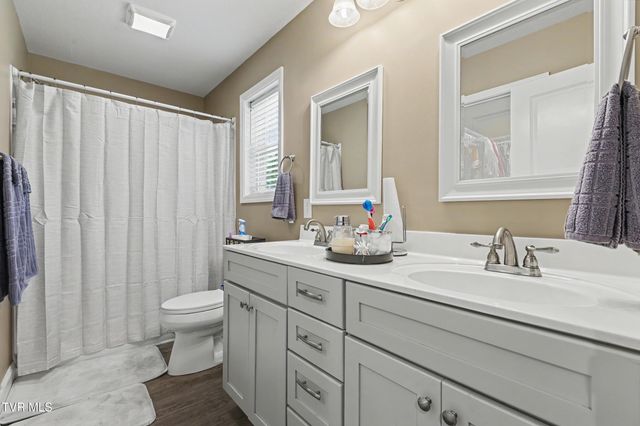 919 Martingale Drive, Greeneville, TN 37743