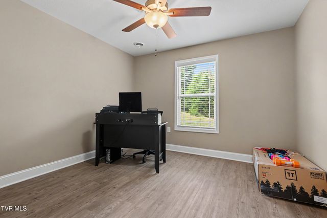 919 Martingale Drive, Greeneville, TN 37743
