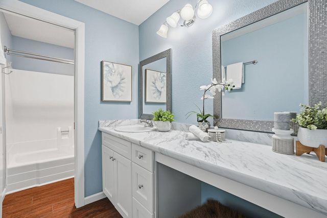 301 S Liberty Lake Rd, Liberty Lake, WA 99019