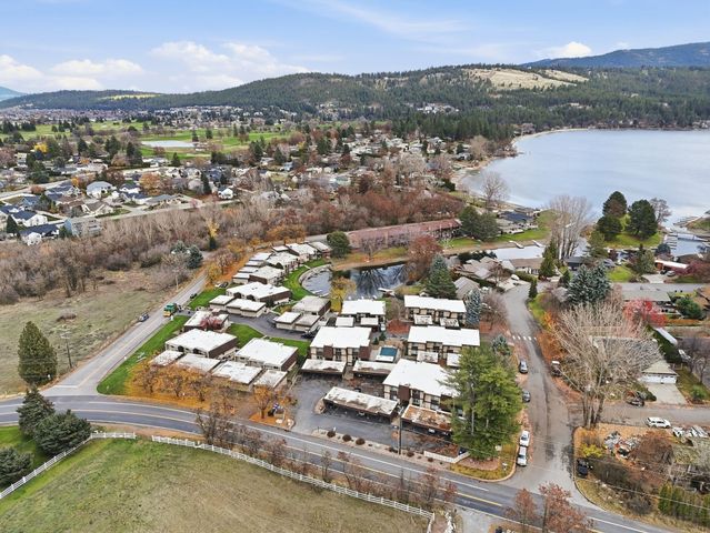 301 S Liberty Lake Rd, Liberty Lake, WA 99019