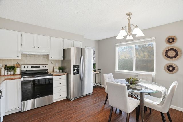 301 S Liberty Lake Rd, Liberty Lake, WA 99019