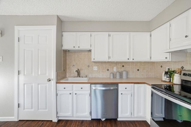 301 S Liberty Lake Rd, Liberty Lake, WA 99019