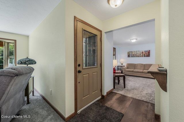 6364 Bottle Bay RD, Sagle, ID 83860