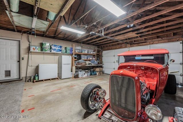 6364 Bottle Bay RD, Sagle, ID 83860