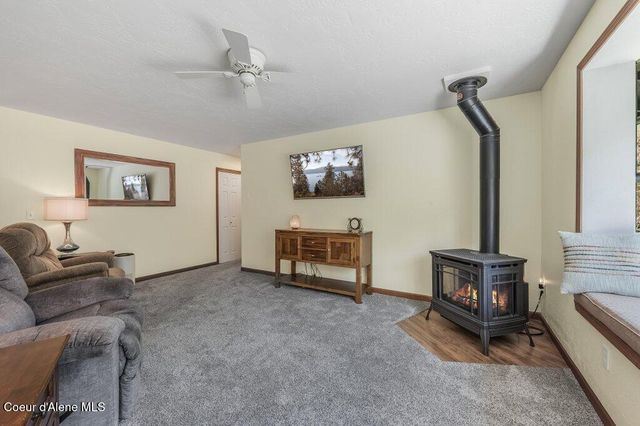6364 Bottle Bay RD, Sagle, ID 83860