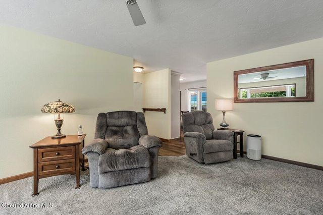 6364 Bottle Bay RD, Sagle, ID 83860