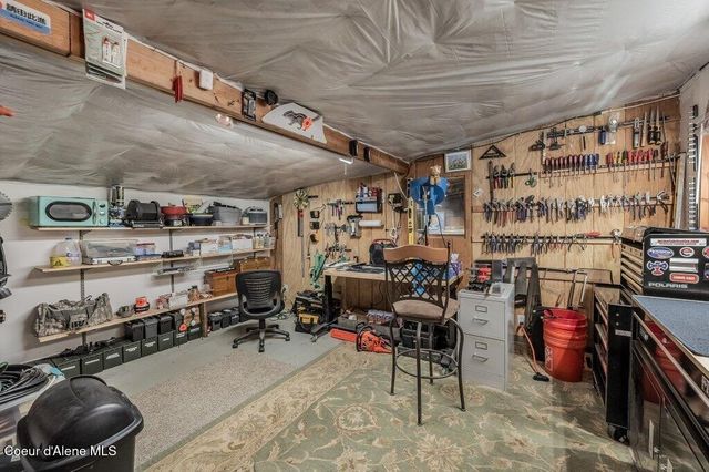 6364 Bottle Bay RD, Sagle, ID 83860