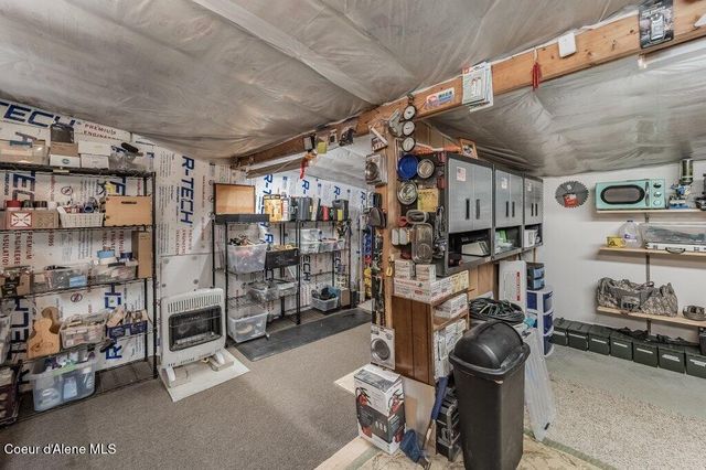 6364 Bottle Bay RD, Sagle, ID 83860