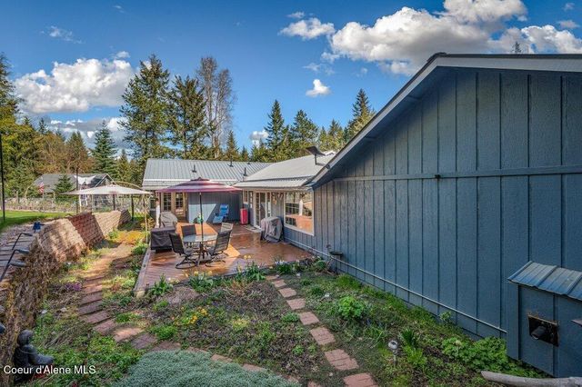 6364 Bottle Bay RD, Sagle, ID 83860