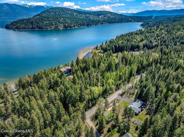 6364 Bottle Bay RD, Sagle, ID 83860