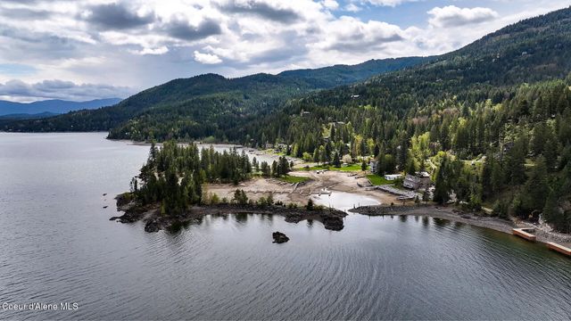 6364 Bottle Bay RD, Sagle, ID 83860