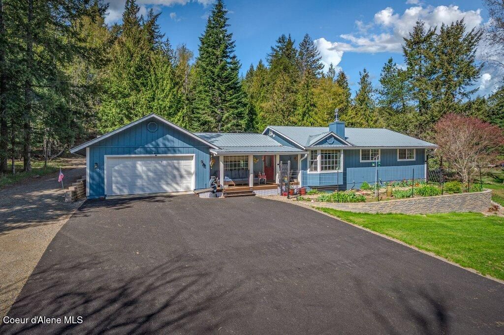 6364 Bottle Bay RD, Sagle, ID 83860