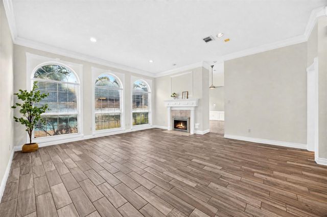 19602 Laurel Park Lane, Houston, TX 77094