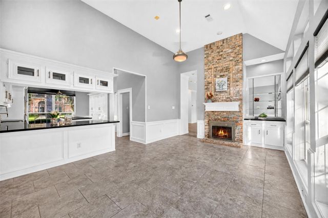 19602 Laurel Park Lane, Houston, TX 77094