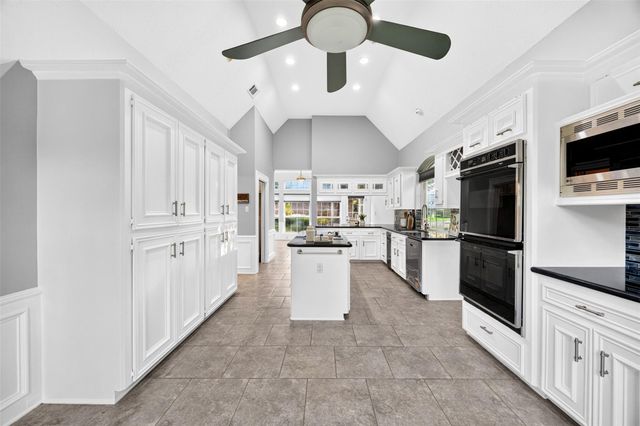 19602 Laurel Park Lane, Houston, TX 77094