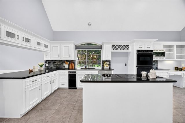 19602 Laurel Park Lane, Houston, TX 77094