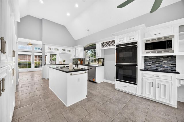 19602 Laurel Park Lane, Houston, TX 77094