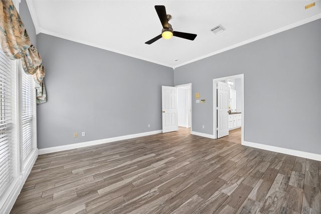 19602 Laurel Park Lane, Houston, TX 77094