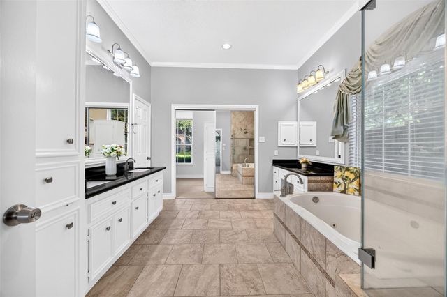 19602 Laurel Park Lane, Houston, TX 77094