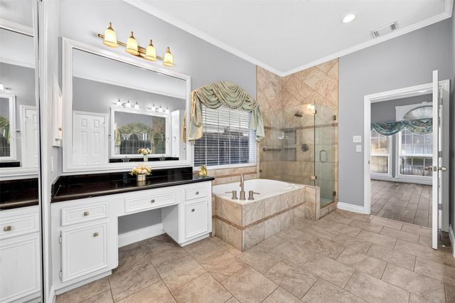19602 Laurel Park Lane, Houston, TX 77094