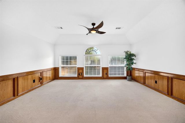 19602 Laurel Park Lane, Houston, TX 77094