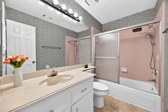 19602 Laurel Park Lane, Houston, TX 77094