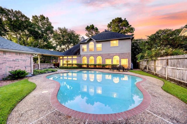 19602 Laurel Park Lane, Houston, TX 77094