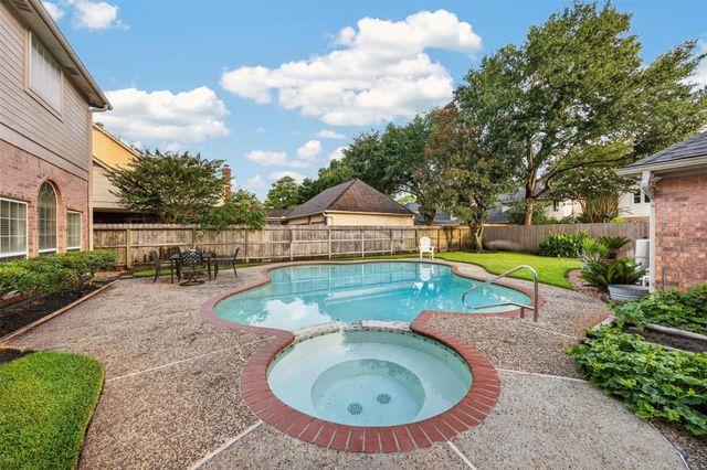19602 Laurel Park Lane, Houston, TX 77094