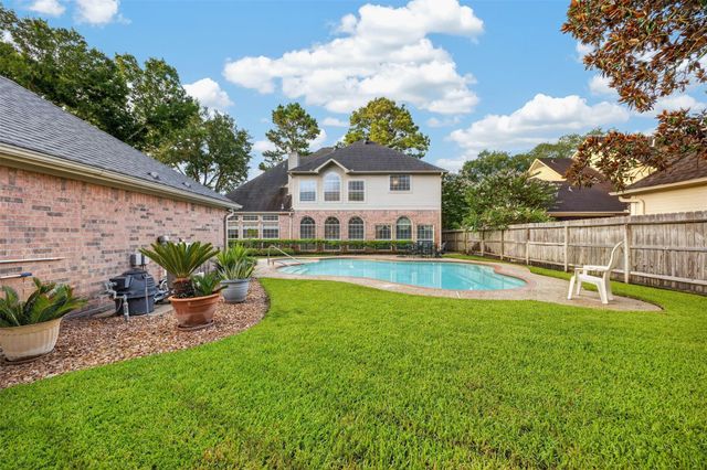 19602 Laurel Park Lane, Houston, TX 77094