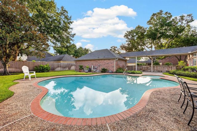 19602 Laurel Park Lane, Houston, TX 77094