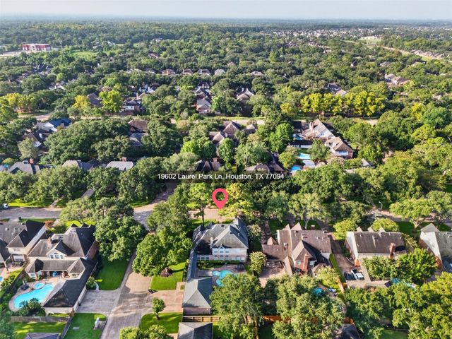 19602 Laurel Park Lane, Houston, TX 77094