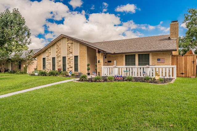 2217 Homestead Place, Garland, TX 75044