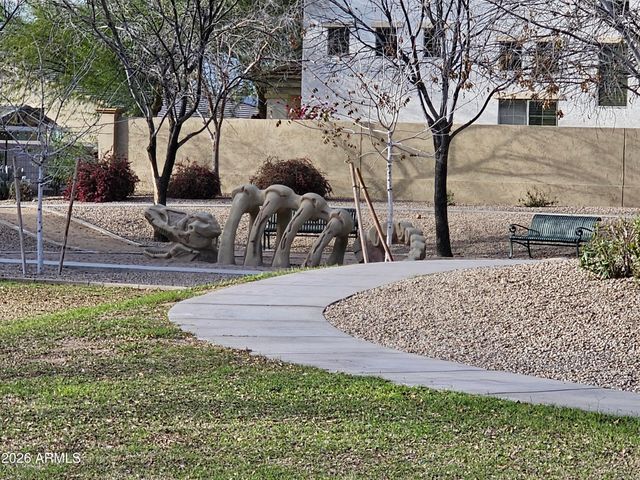 8805 W GLENN Drive, Glendale, AZ 85305
