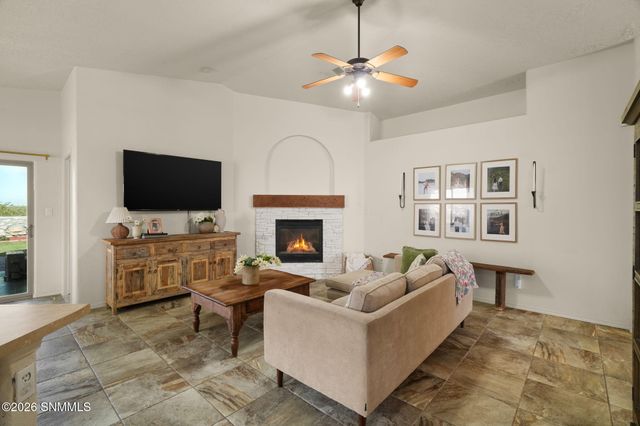 2507 Silver Hawk Avenue, Las Cruces, NM 88011