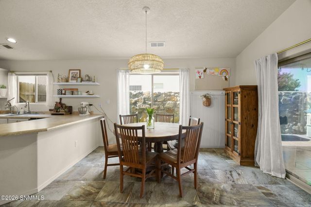 2507 Silver Hawk Avenue, Las Cruces, NM 88011