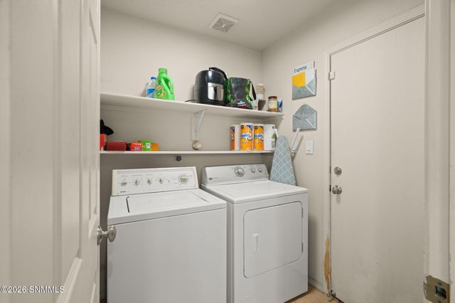 2507 Silver Hawk Avenue, Las Cruces, NM 88011
