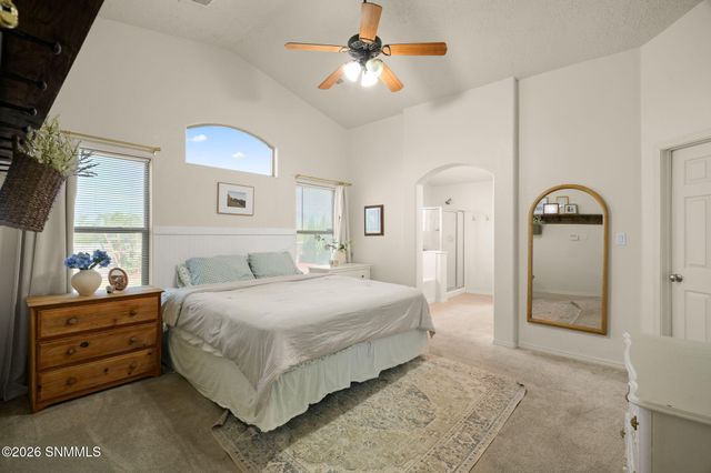 2507 Silver Hawk Avenue, Las Cruces, NM 88011