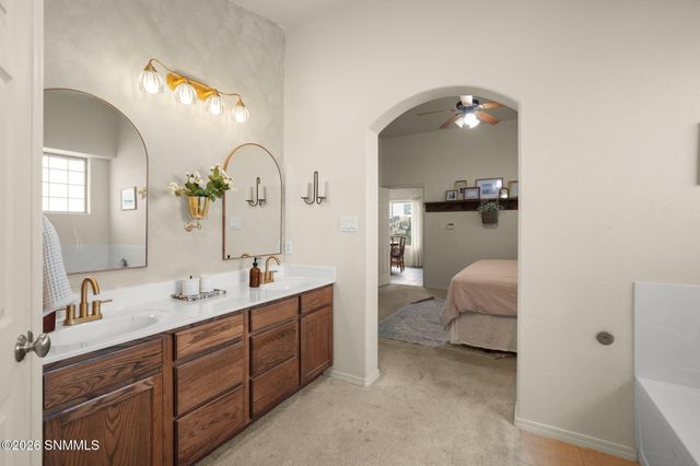 2507 Silver Hawk Avenue, Las Cruces, NM 88011